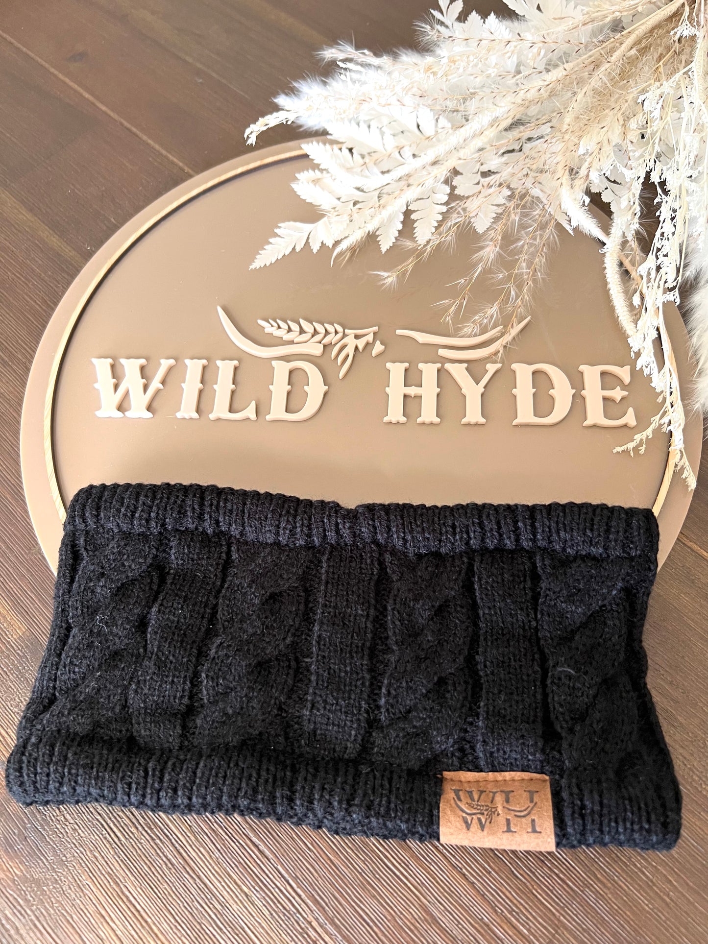 WH Knit Bands