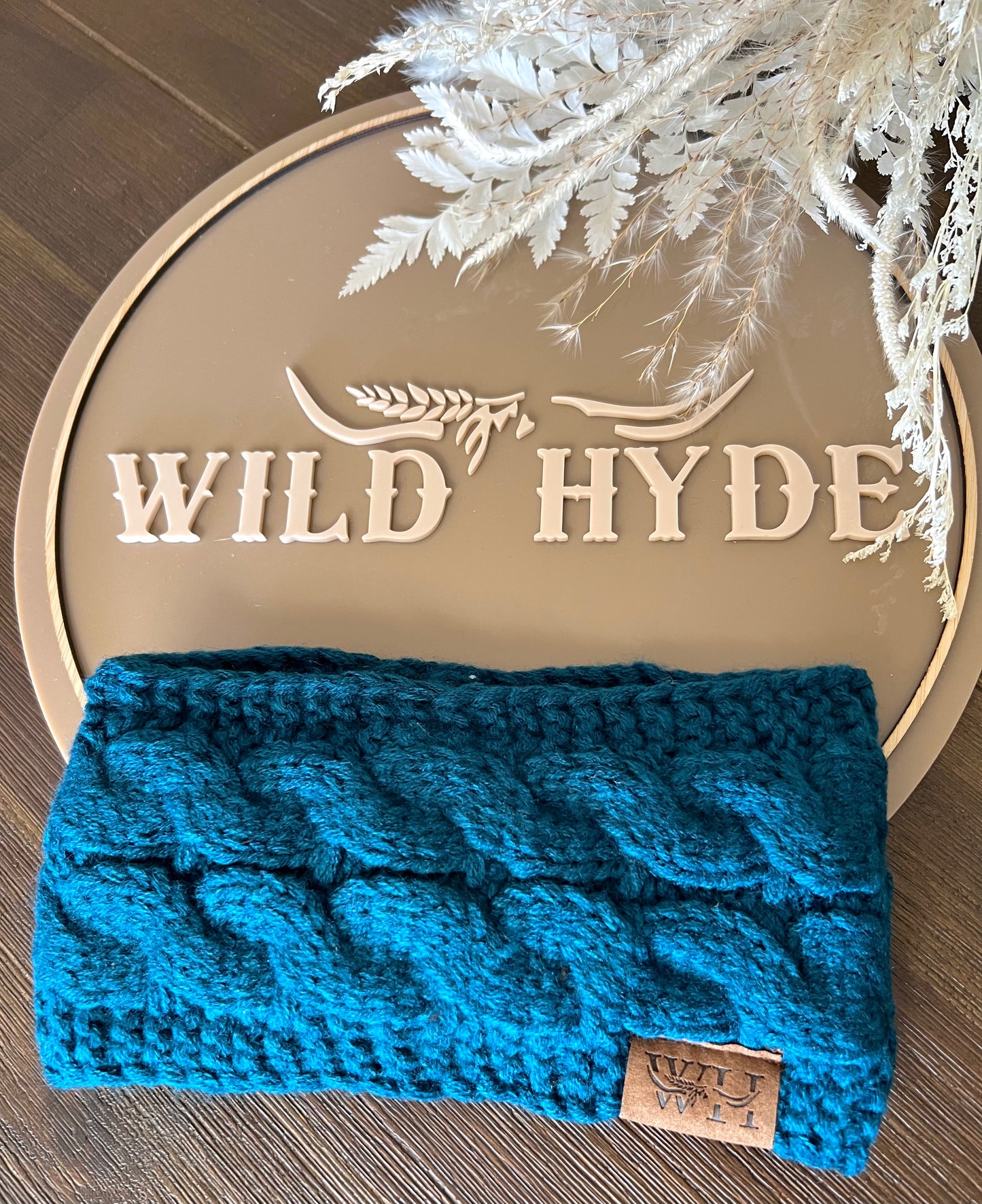 WH Knit Bands