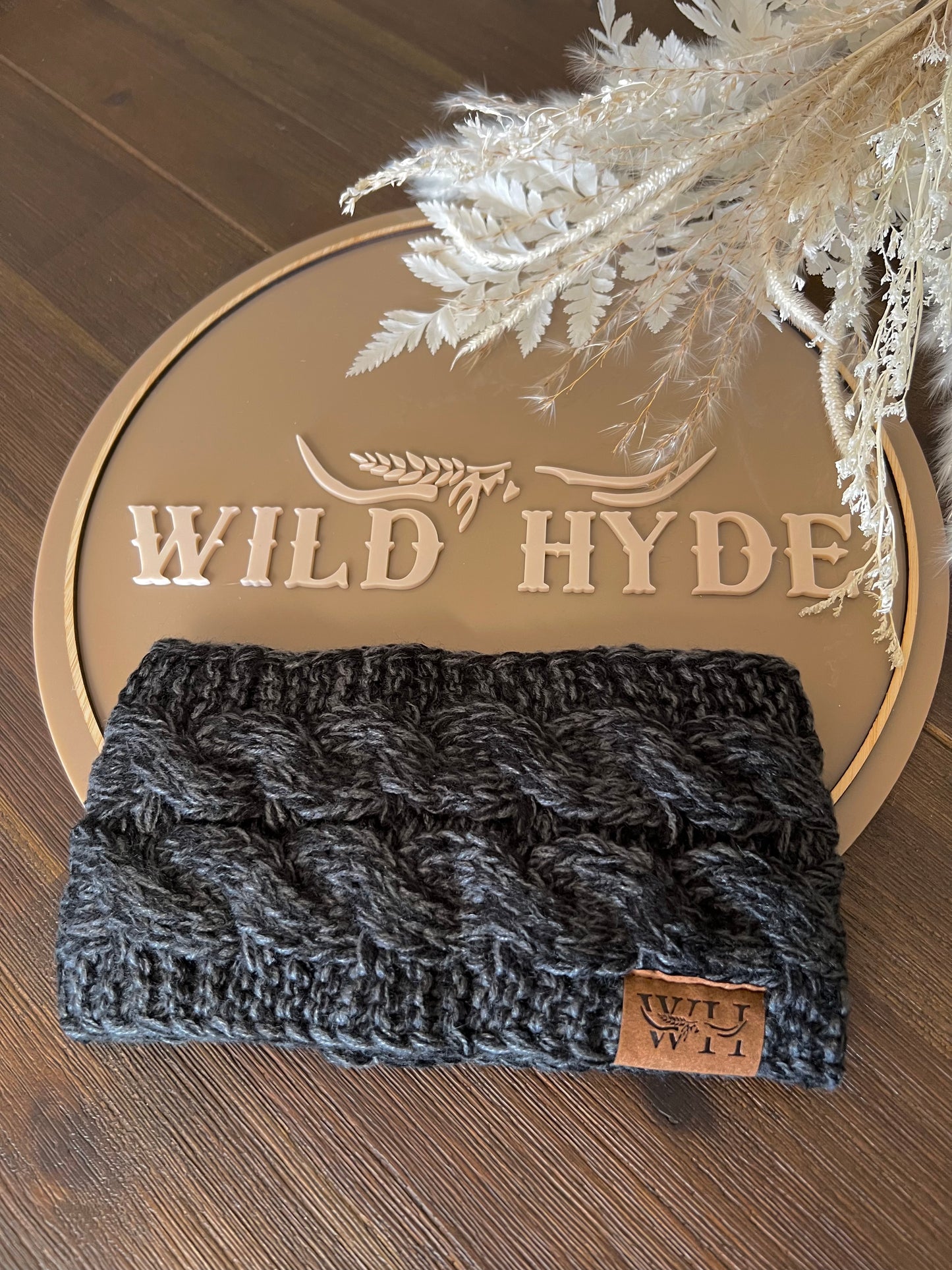 WH Knit Bands